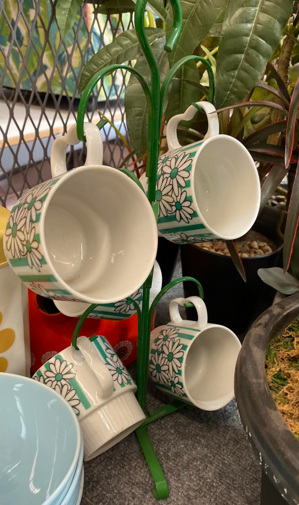 Green Mug Rack