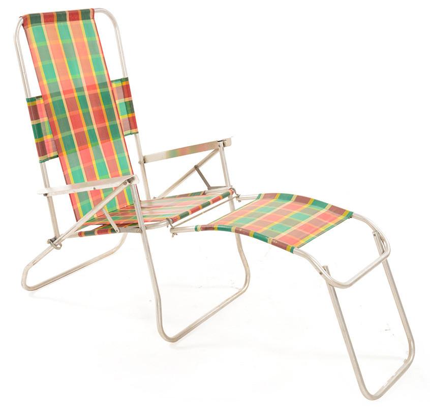 Red & Green Plaid Outdoor Folding Chaise